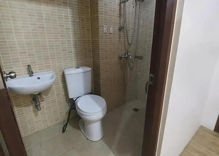 Staycation At Long Apartment *