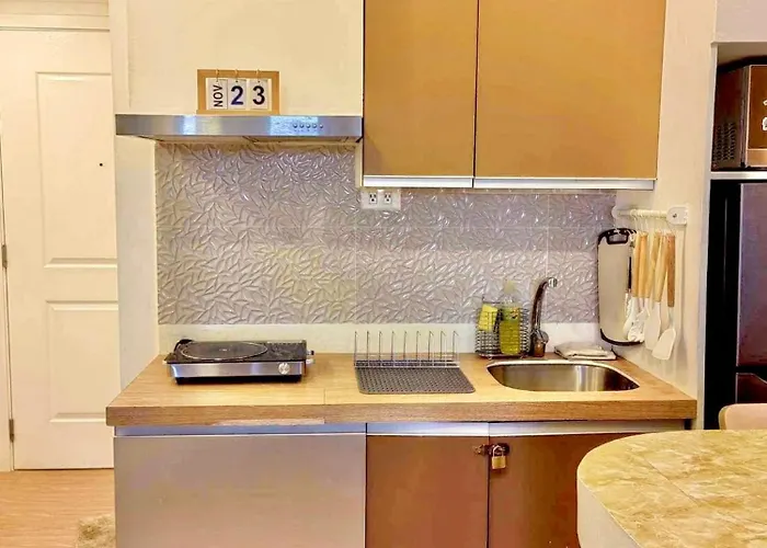 Staycation At Long Manila